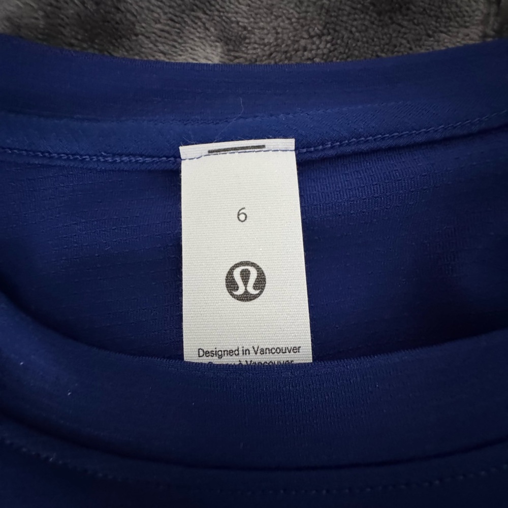 Lululemon Athletica Deep Blue Top - Picture 3 of 4